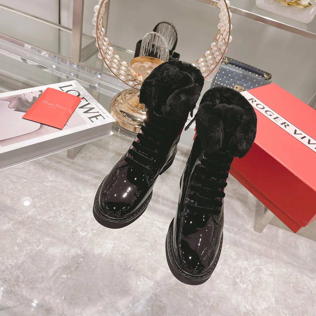 Новые шерстяные ботильоны RV осень/зима 2021 с пряжкой и стразами.