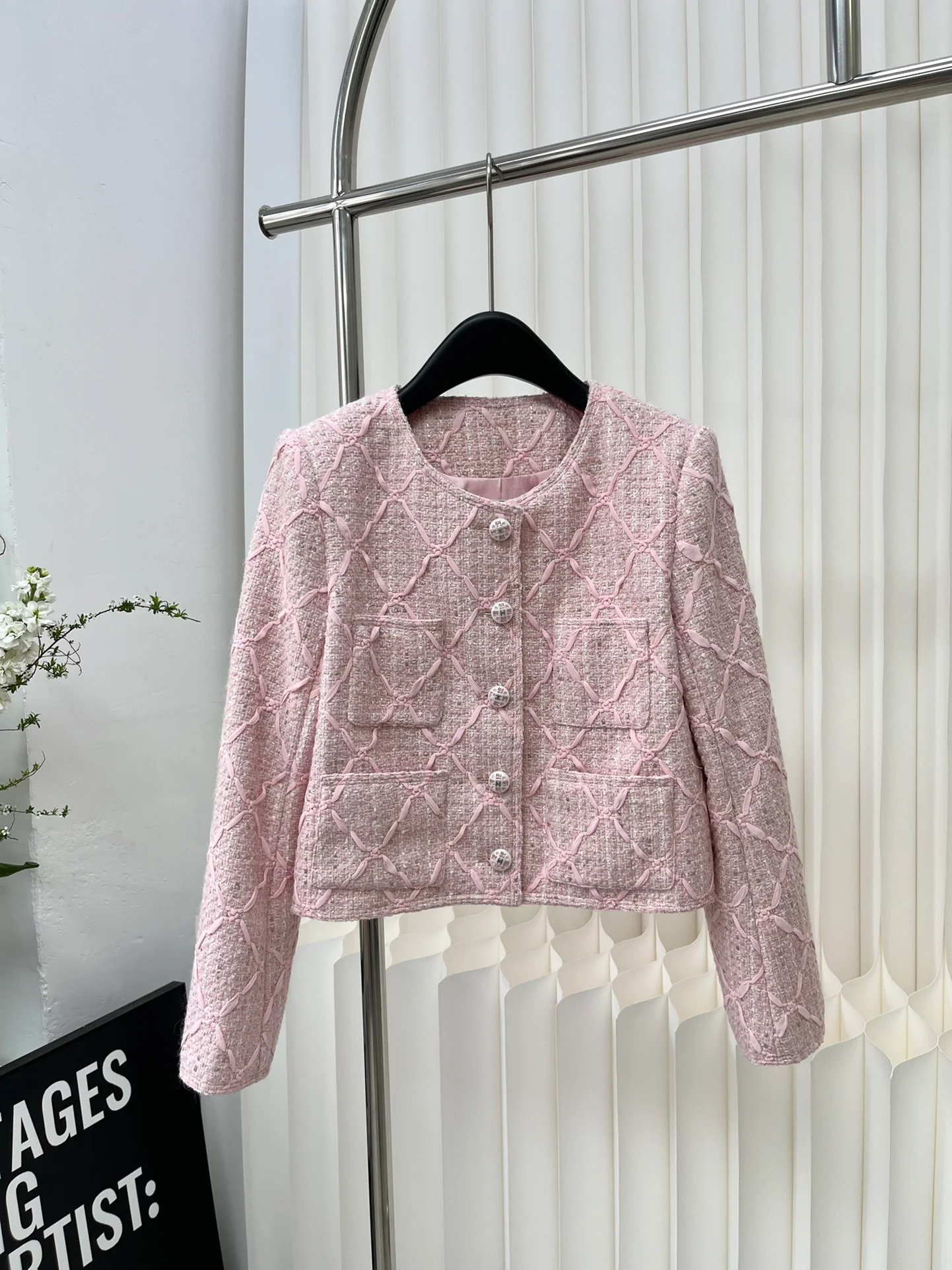 Куртка Chanel 2403 ?Камелия? — розовая.