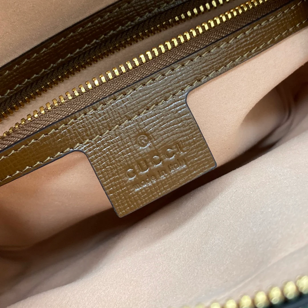 Сумка для фотоаппарата Gucci 1955 с пряжкой в ??виде подковы - 1 шт.