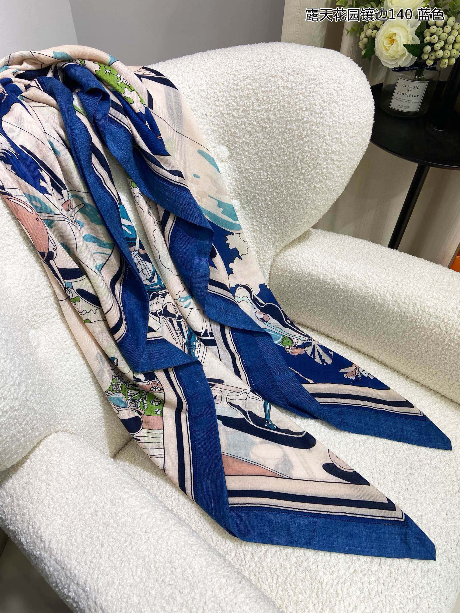 Hermes - Большой шарф с дизайном ?Мечтательный город?