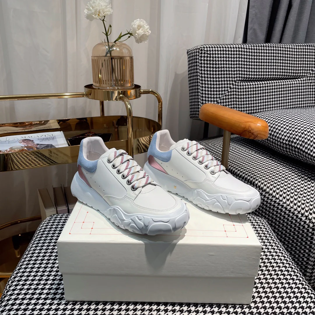 McQueen - Новые кроссовки - Светло-голубая задняя часть