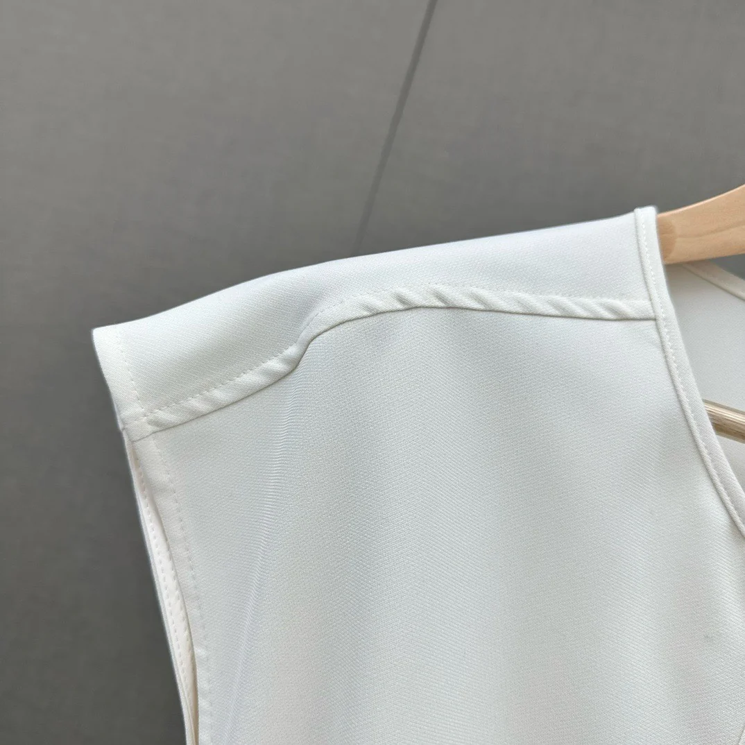 Celine-2404 - Элегантный комбинезон в стиле рабочей одежды с круглым вырезом