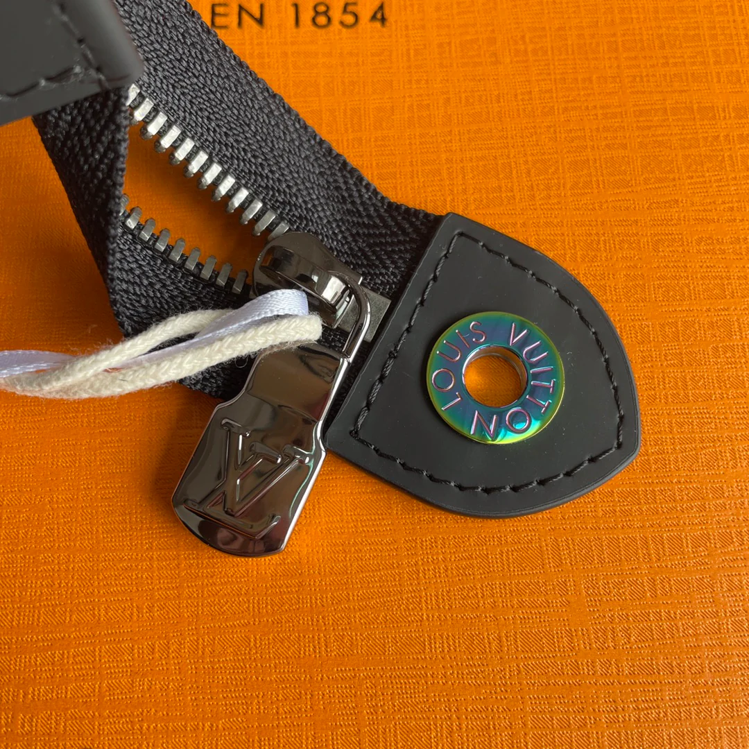 клатч lv-m64440