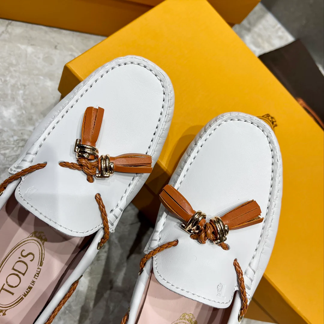 Tods - Подвеска с кисточкой - Лоферы - Туфли без шнурков - 1