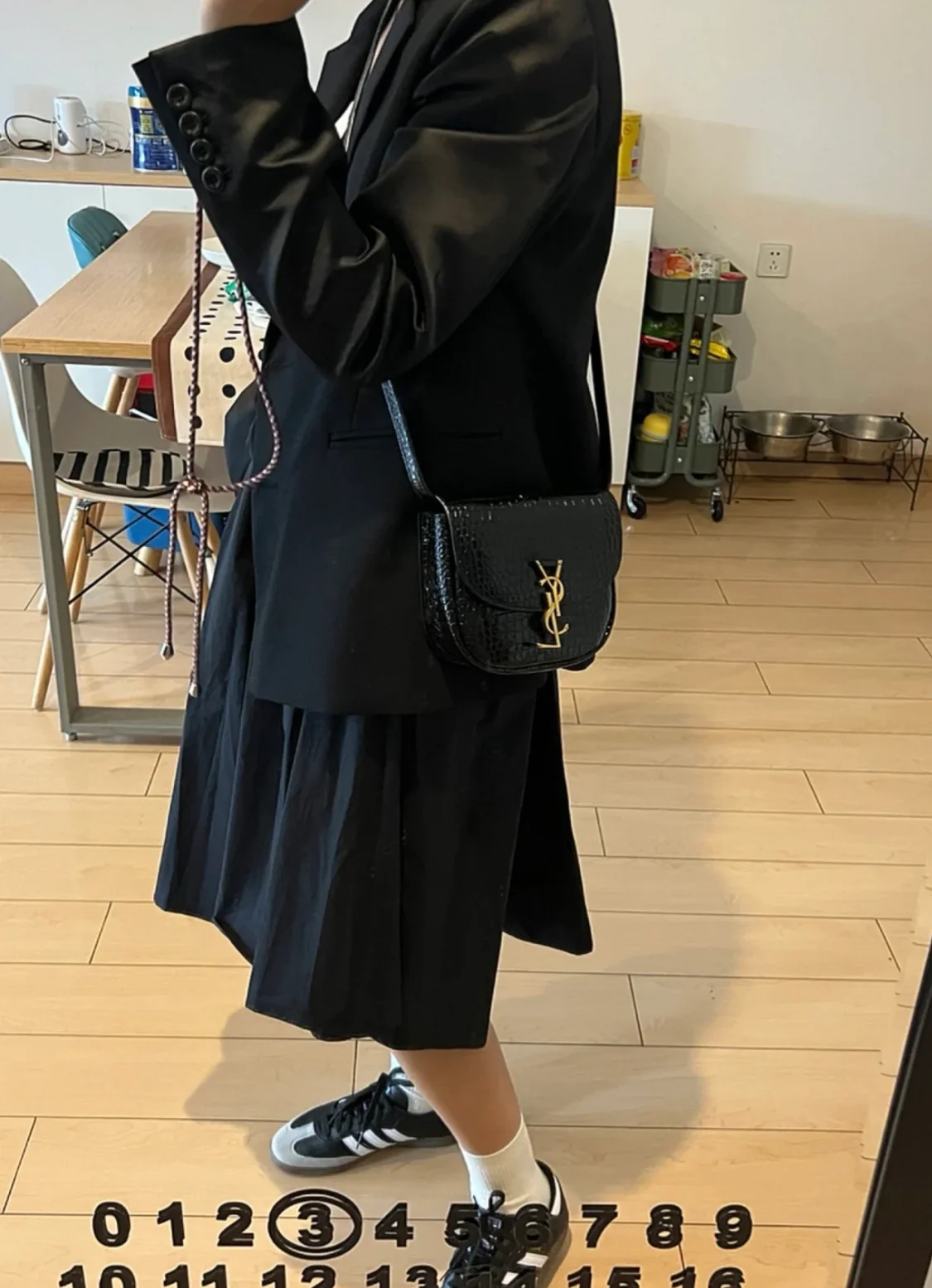 YSL - Сумка-седло из крокодиловой кожи