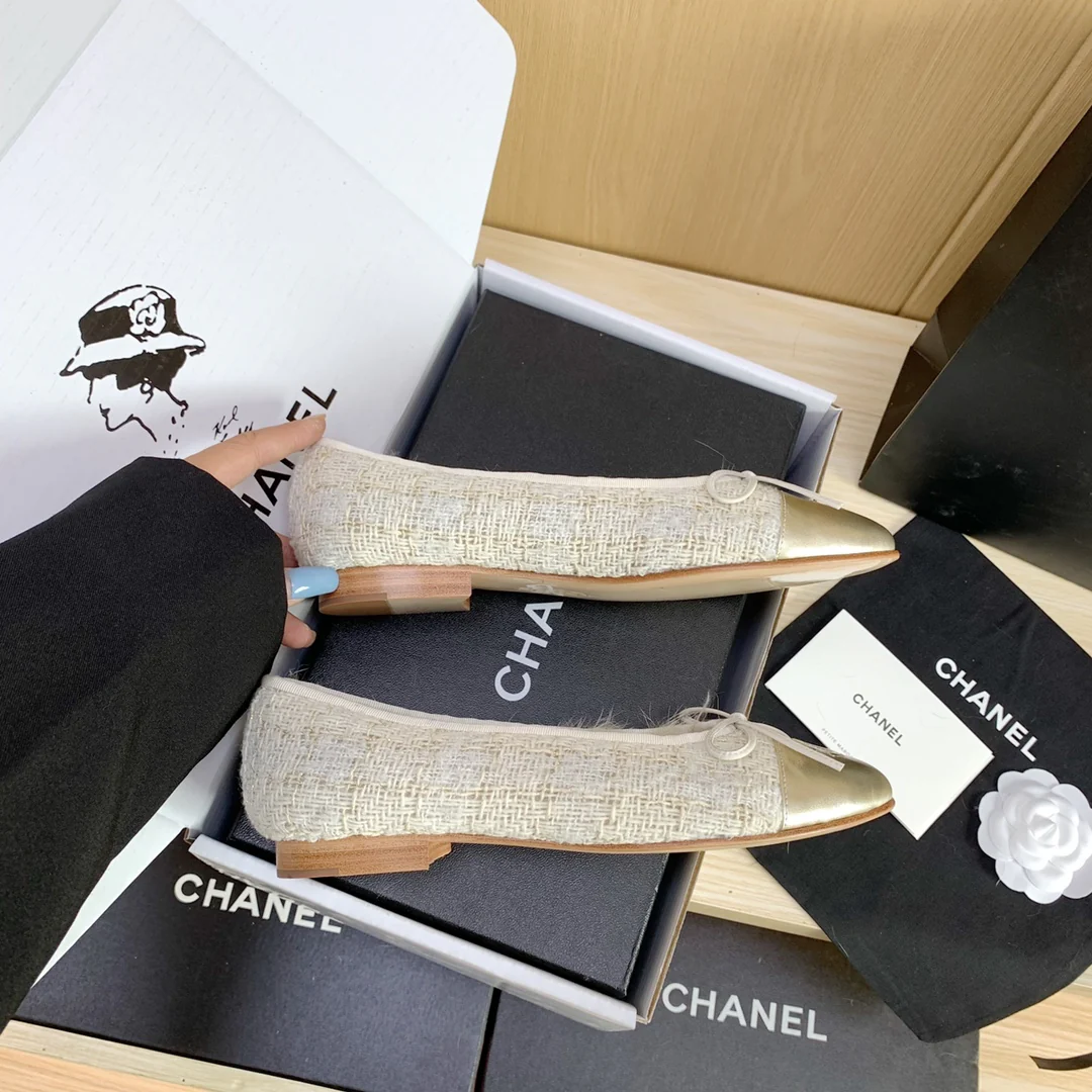 Chanel - Классические балетки - Вариант с кроличьим мехом - Золотой круглый носок