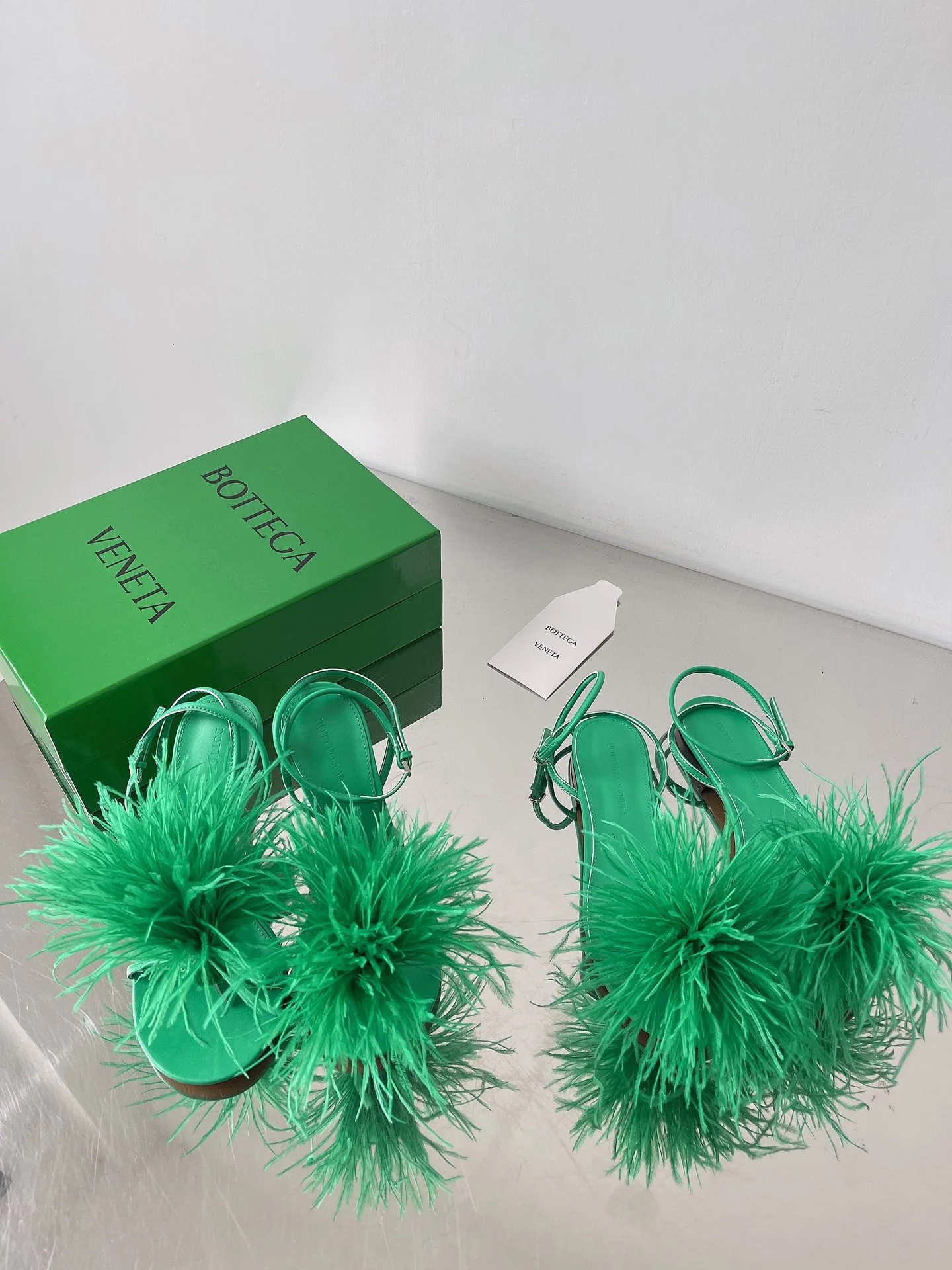 BV - Пушистые босоножки на высоком каблуке-шпильке - Зеленые