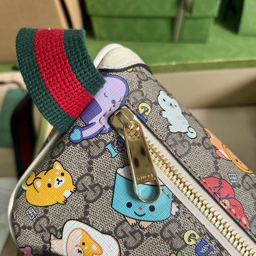 Gucci - Поясная сумка с анималистическим принтом