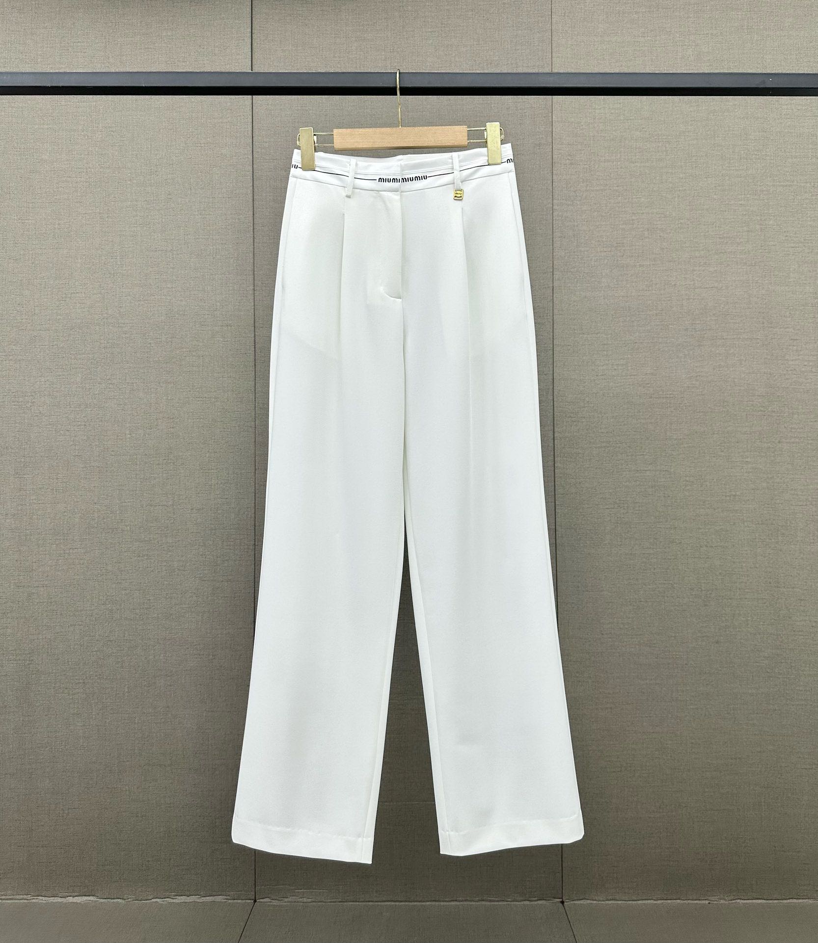 Miu Miu - 2404 - Широкие брюки с жаккардовым узором в виде букв - Белые