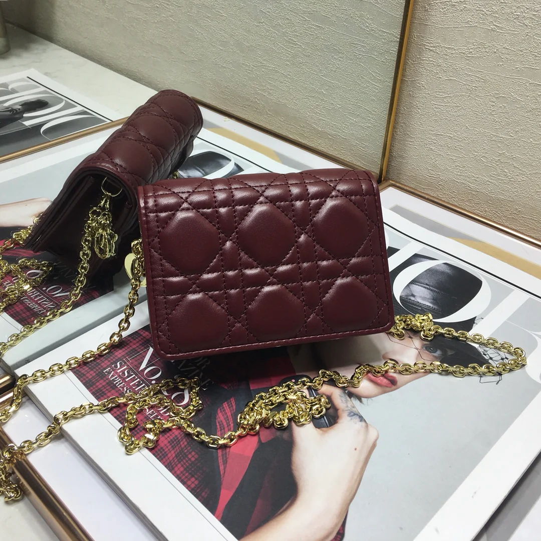 Dior Lady Dior Nano 链条卡包／腰包-酒红色