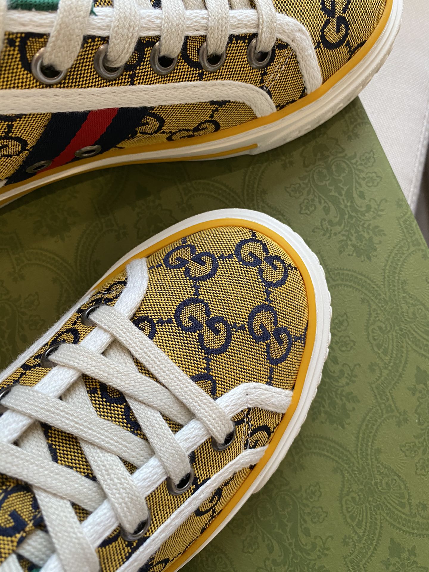 Высокие кеды Gucci с монограммой из канваса - 2