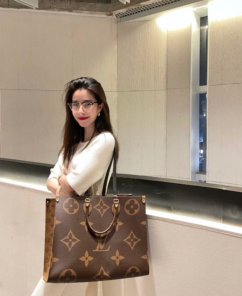 Сумка LV-m45320-onthego-gm коричневого цвета