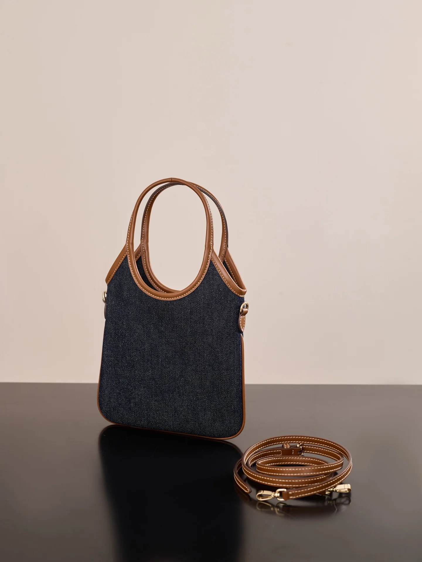 Сумка-тоут Miu Miu-5ba281m650-??? Маленькая, из джинсовой ткани