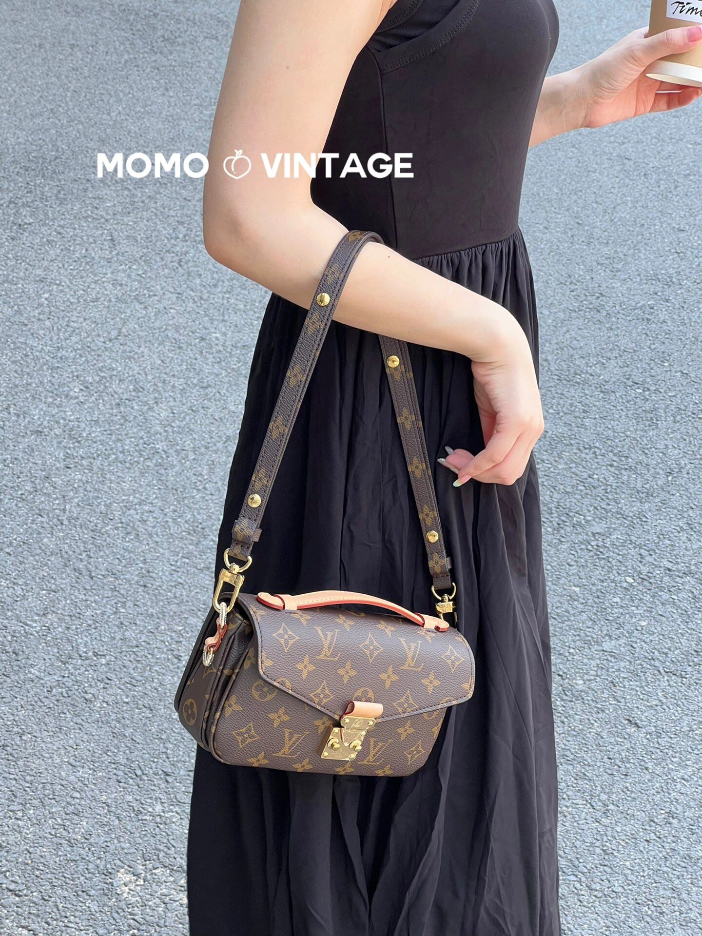 m46279-LV-pochette-metis-east-west-messenger bag-shoulder/crossbody bag