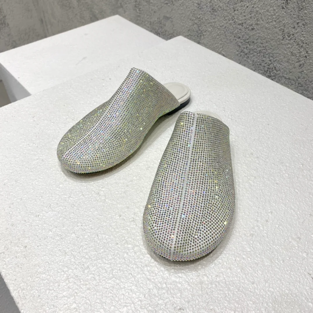 Официальный сайт BV-22s. Новинки осенне-зимнего сезона - Лоферы с подошвой, украшенной стразами - Размеры 35-39-40-42 (Возможен индивидуальный пошив).
