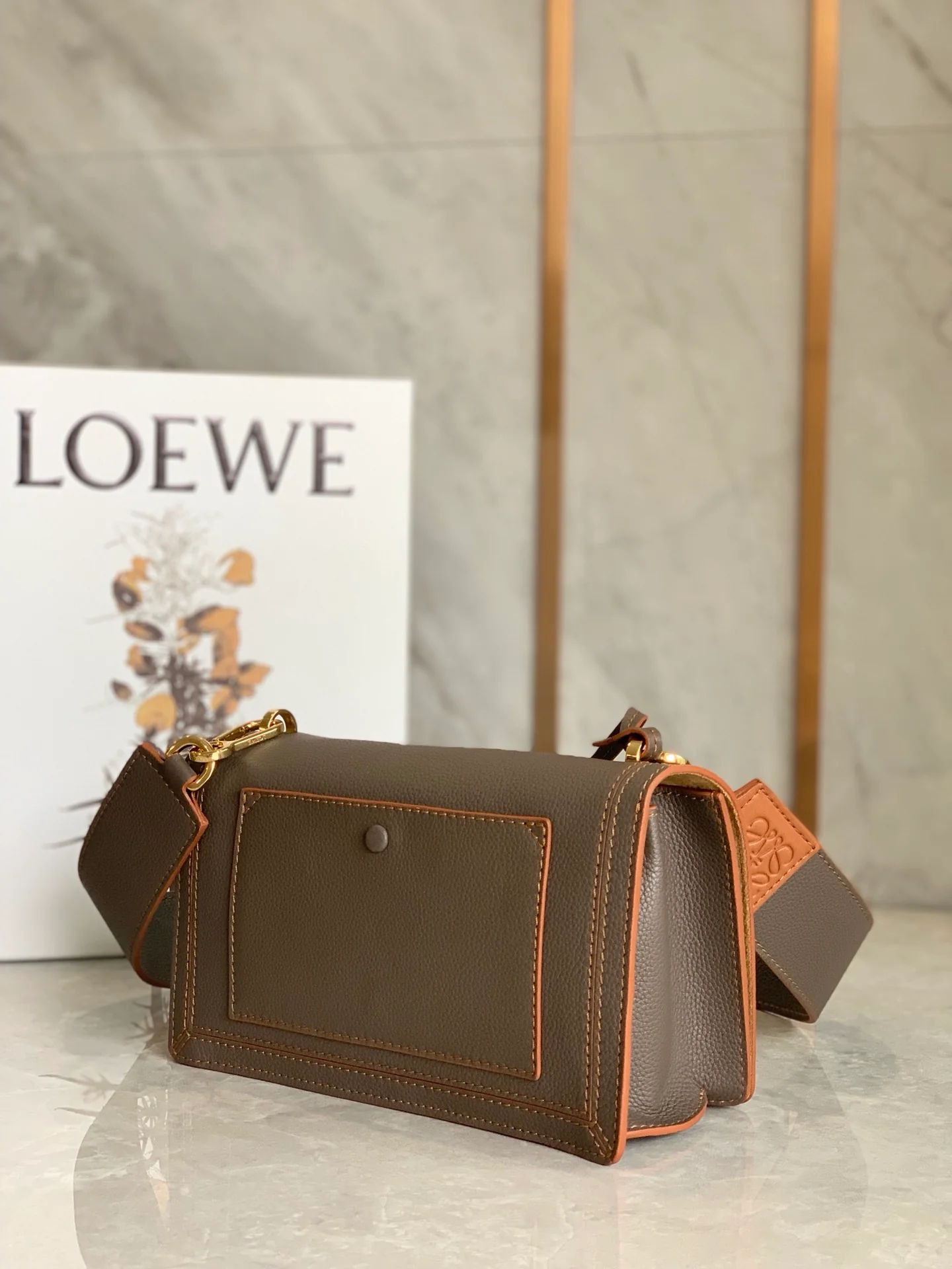 Треугольная сумка Loewe - Мягкая зернистая кожа - Телячья кожа - 2 шт.