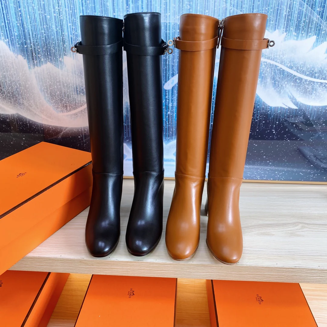 Кожаные сапоги Hermes на молнии - изображение из коллекции