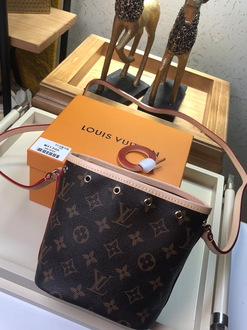 m41346-LV-nano-noe-сумочка-монограмма мини