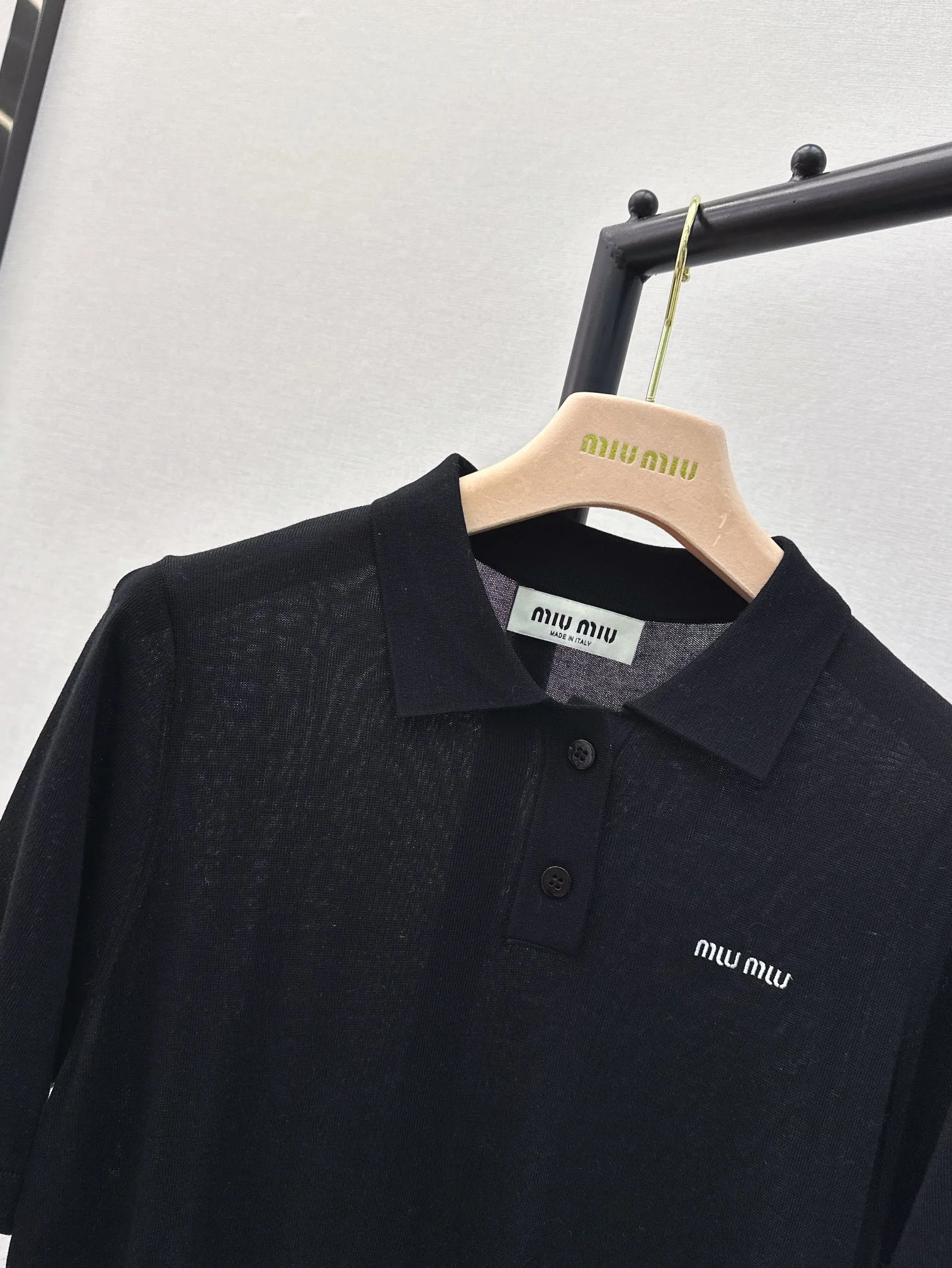 Miu Miu - 2404 - 24ss Весенне-летний новый вязаный свитер-поло - Черный