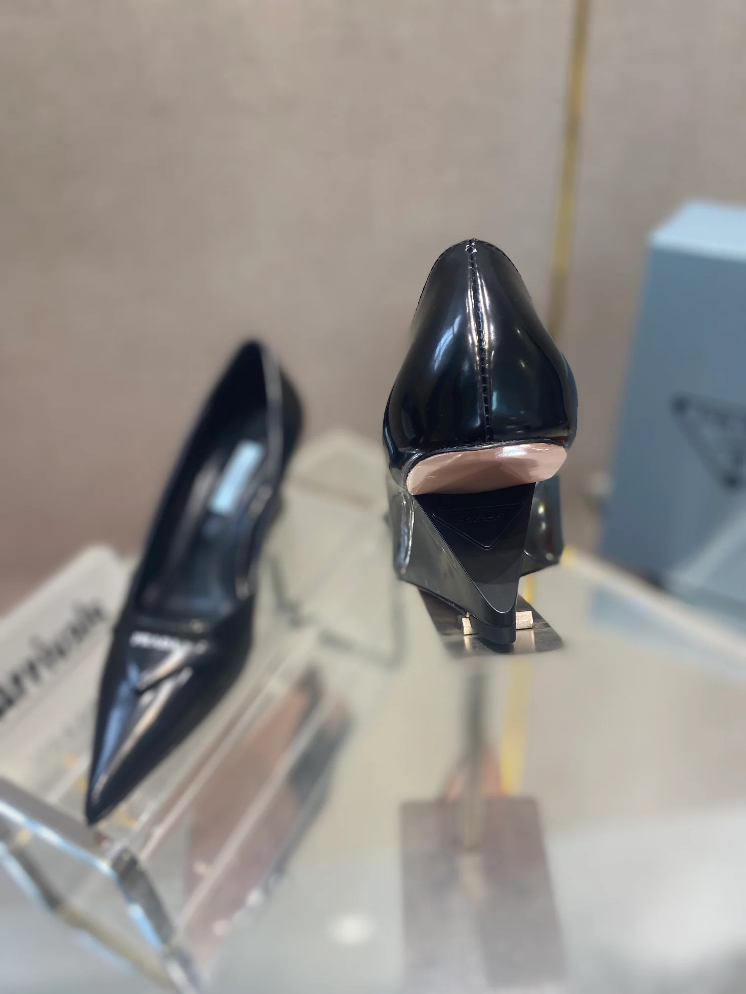 Туфли Prada - Prada - лакированные туфли на низком каблуке - черные