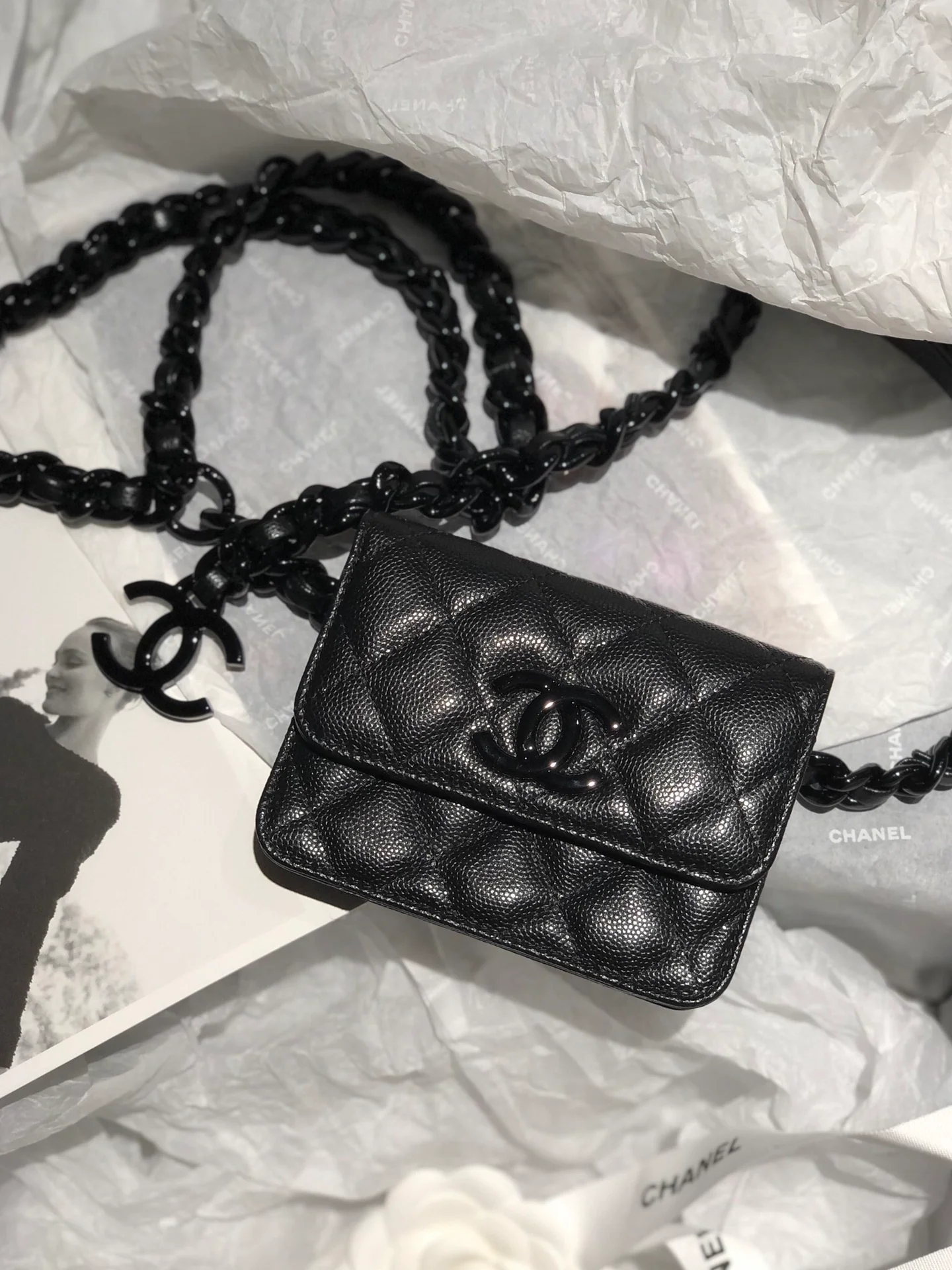 Черный держатель для карт Chanel