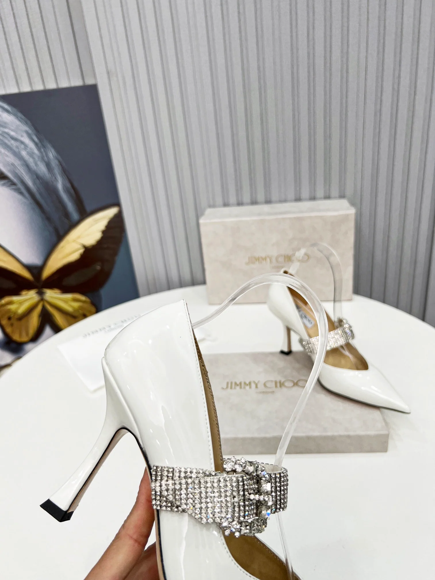 Туфли на высоком каблуке Jimmy с острым носком - белые