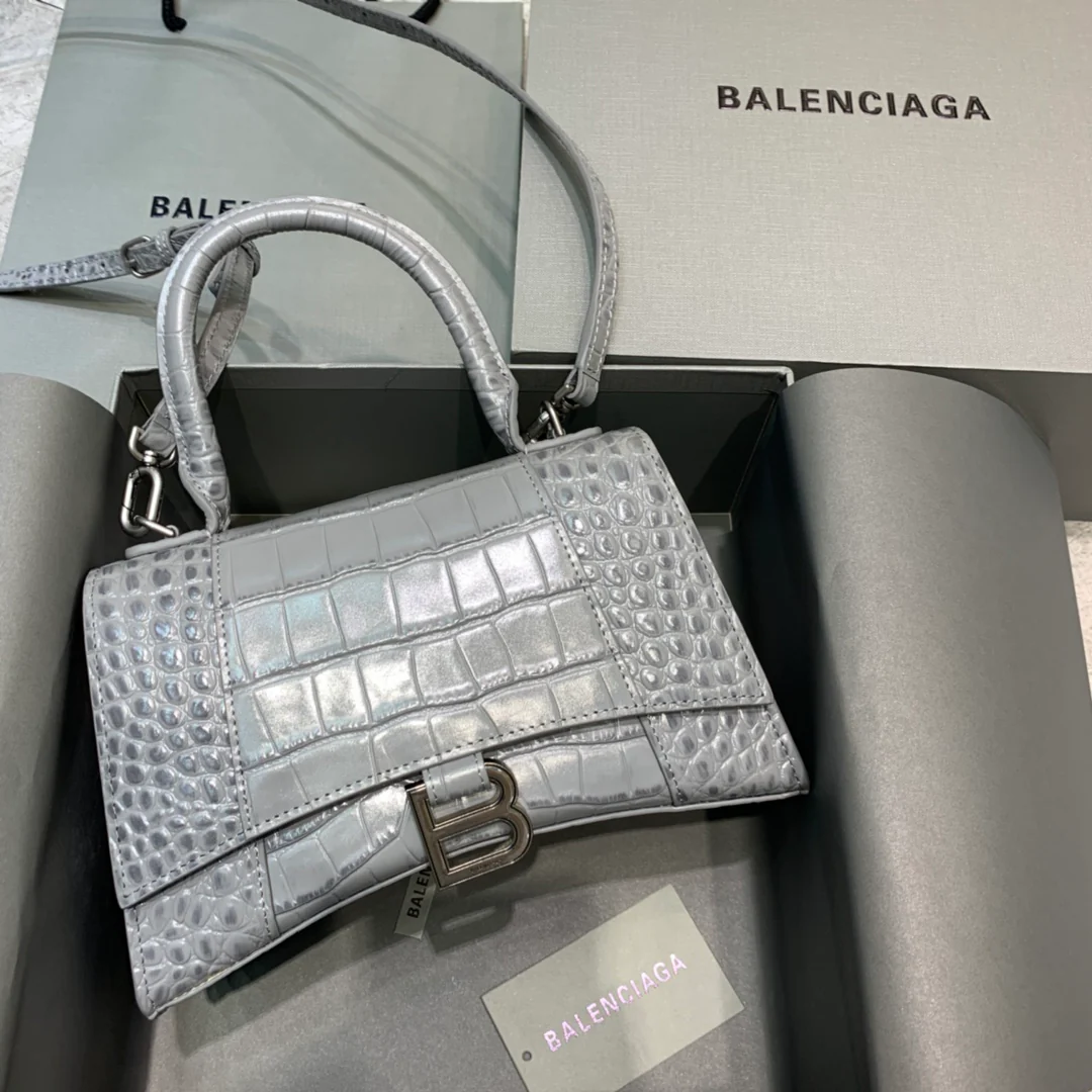 Сумка Balenciaga Hourglass, размер XS, темно-серый, с крокодиловым рисунком.