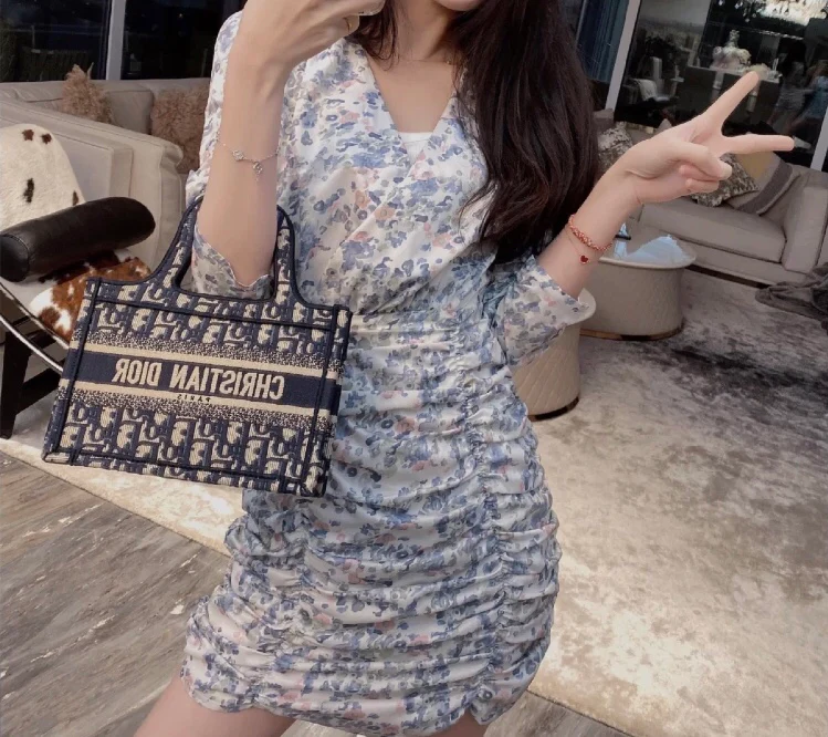 Сумка-тоут Dior Book Tote Mini для классического чтения