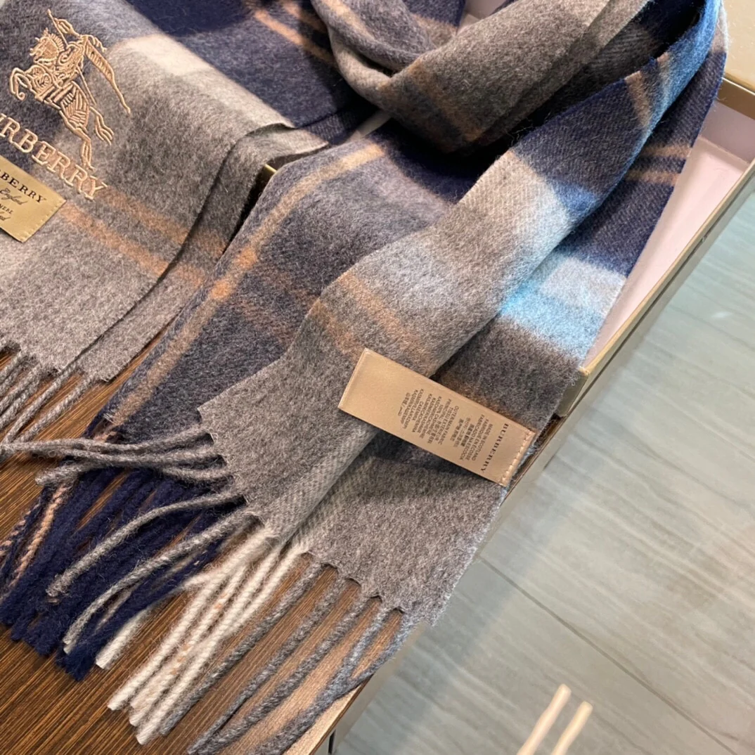 Кашемировый шарф Burberry