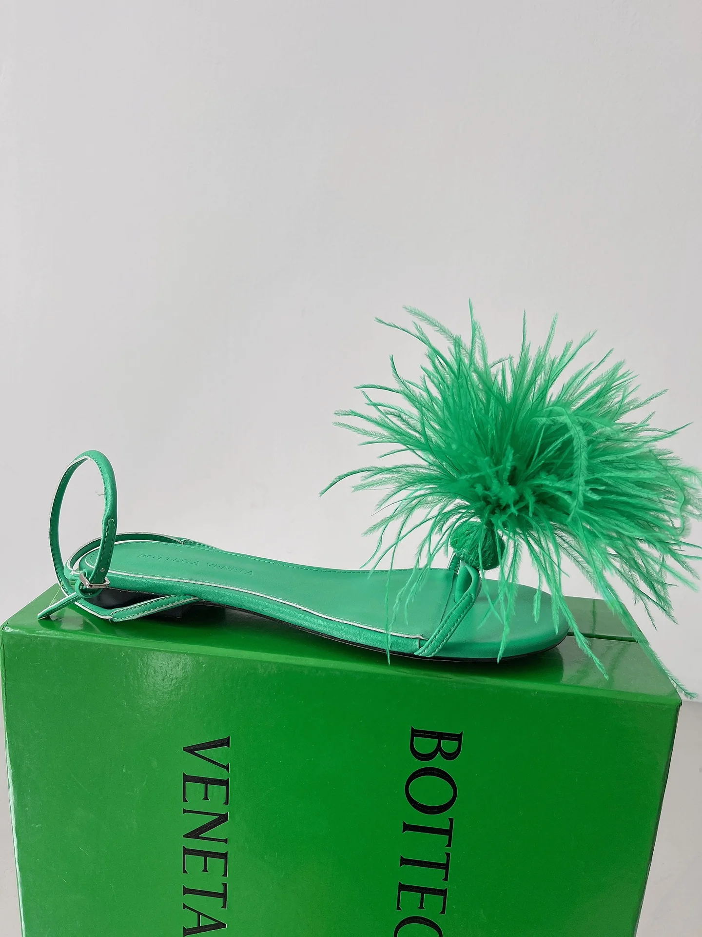 BV - Пушистые босоножки на высоком каблуке-шпильке - Зеленые