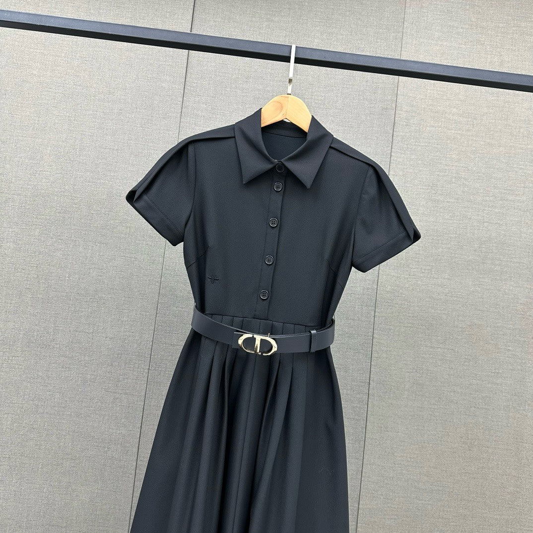 Новое кружевное платье Dior весна/лето 2024 — чёрное.