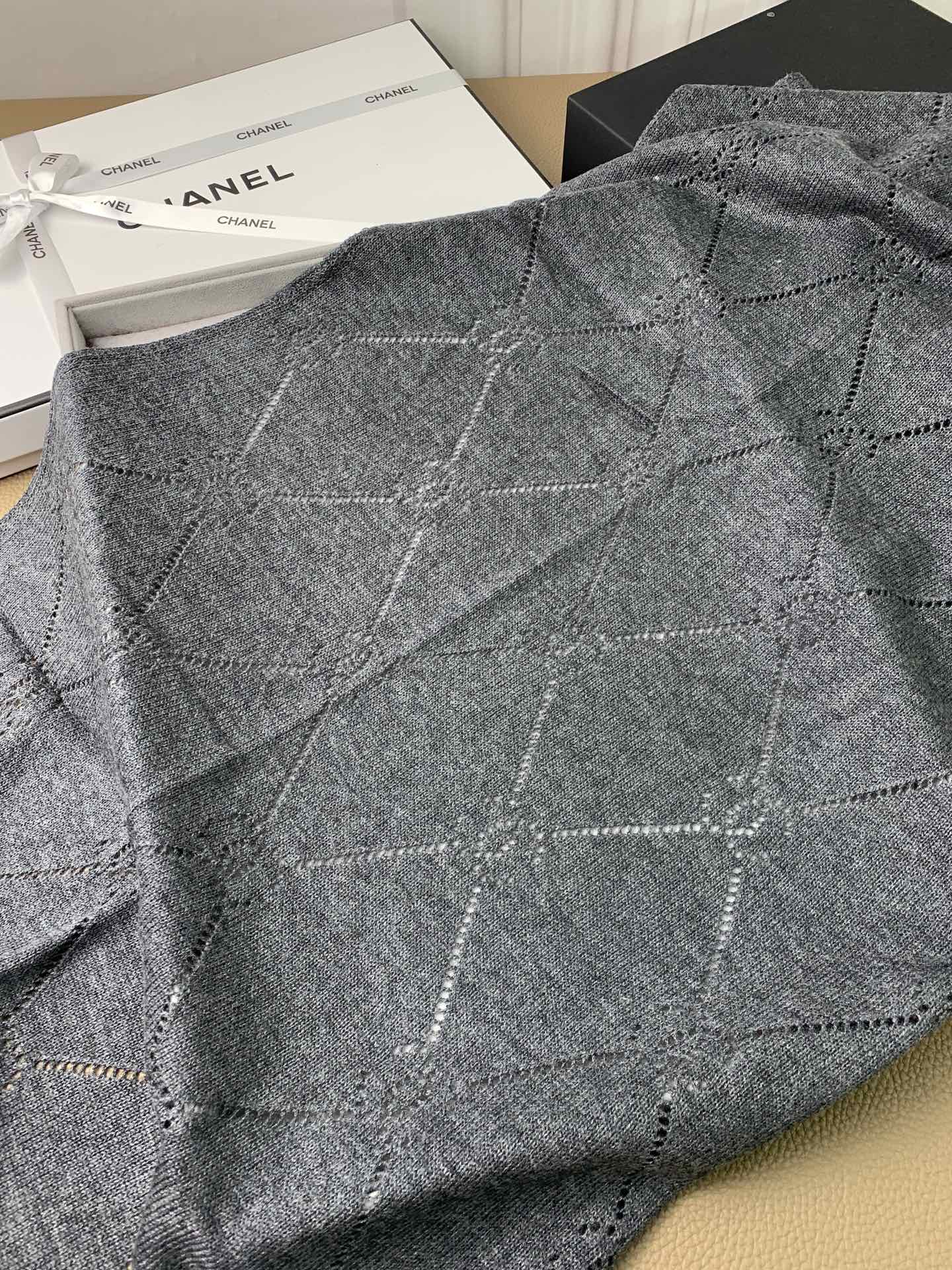 Кашемировый шарф Chanel с ажурной вязкой - 180 см - 60 см - 100 см - Кашемир - Серый