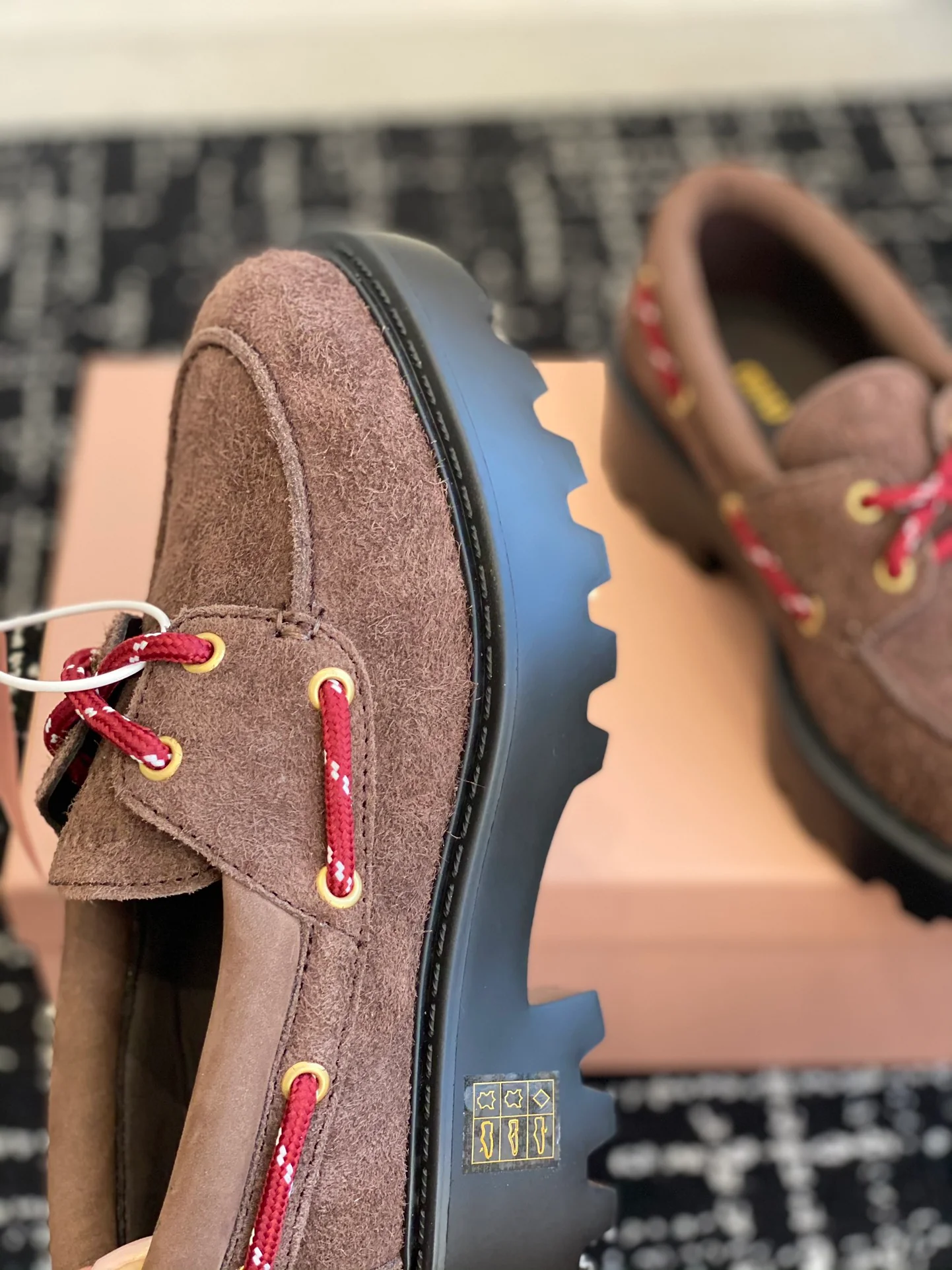 Лоферы на платформе Miu Miu 2024 - темно-коричневые