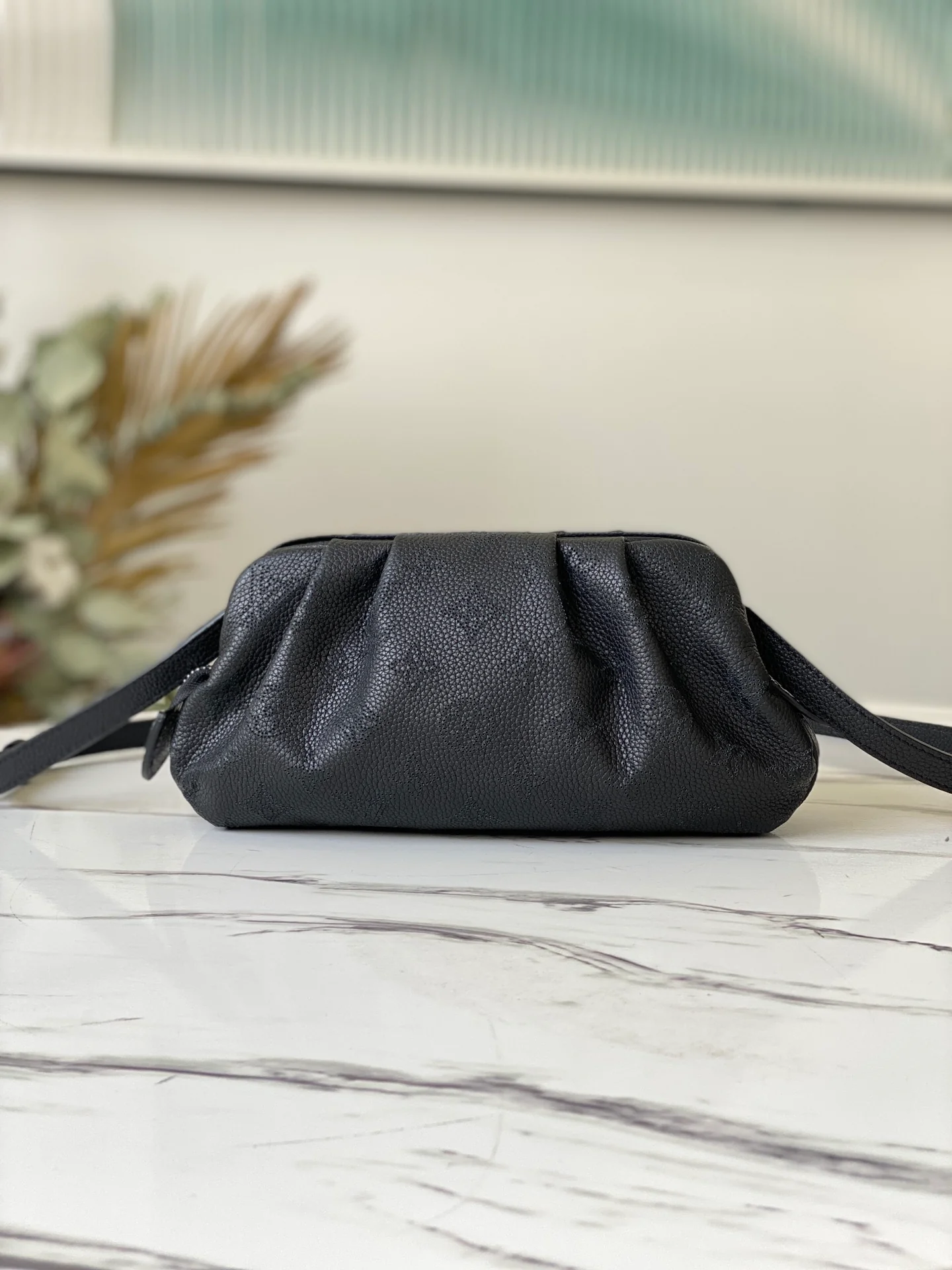 lv-m80093-scala-mini handbag