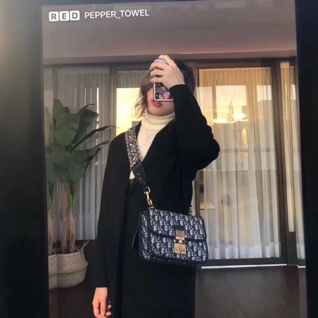 Сумка Dior WOC на цепочке - вышивка на холсте - темно-синий монограммный холст