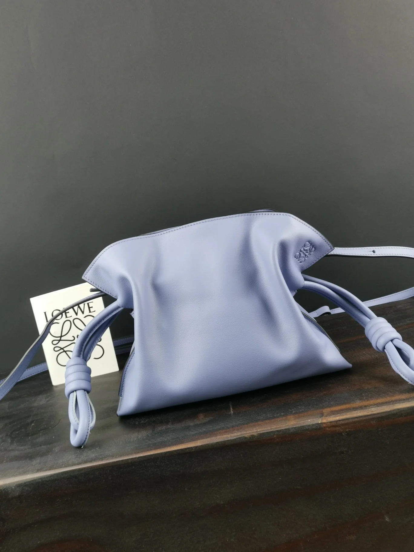 Мини-юбка Loewe Flamenco из телячьей кожи, цвет Atlantic Blue