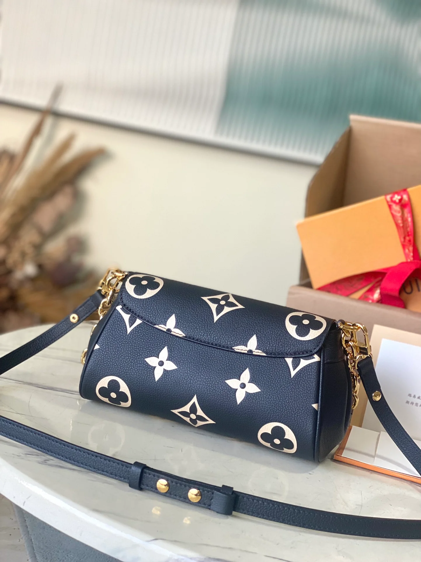 m45859-LV-favorite-shoulder bag-crossbody bag-black