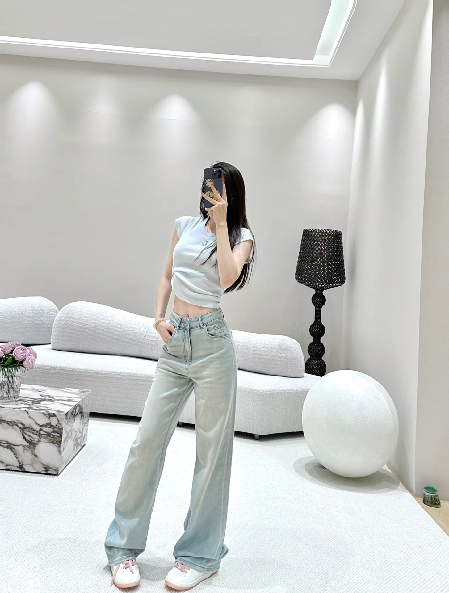 Классические джинсы прямого кроя Balenciaga 2404