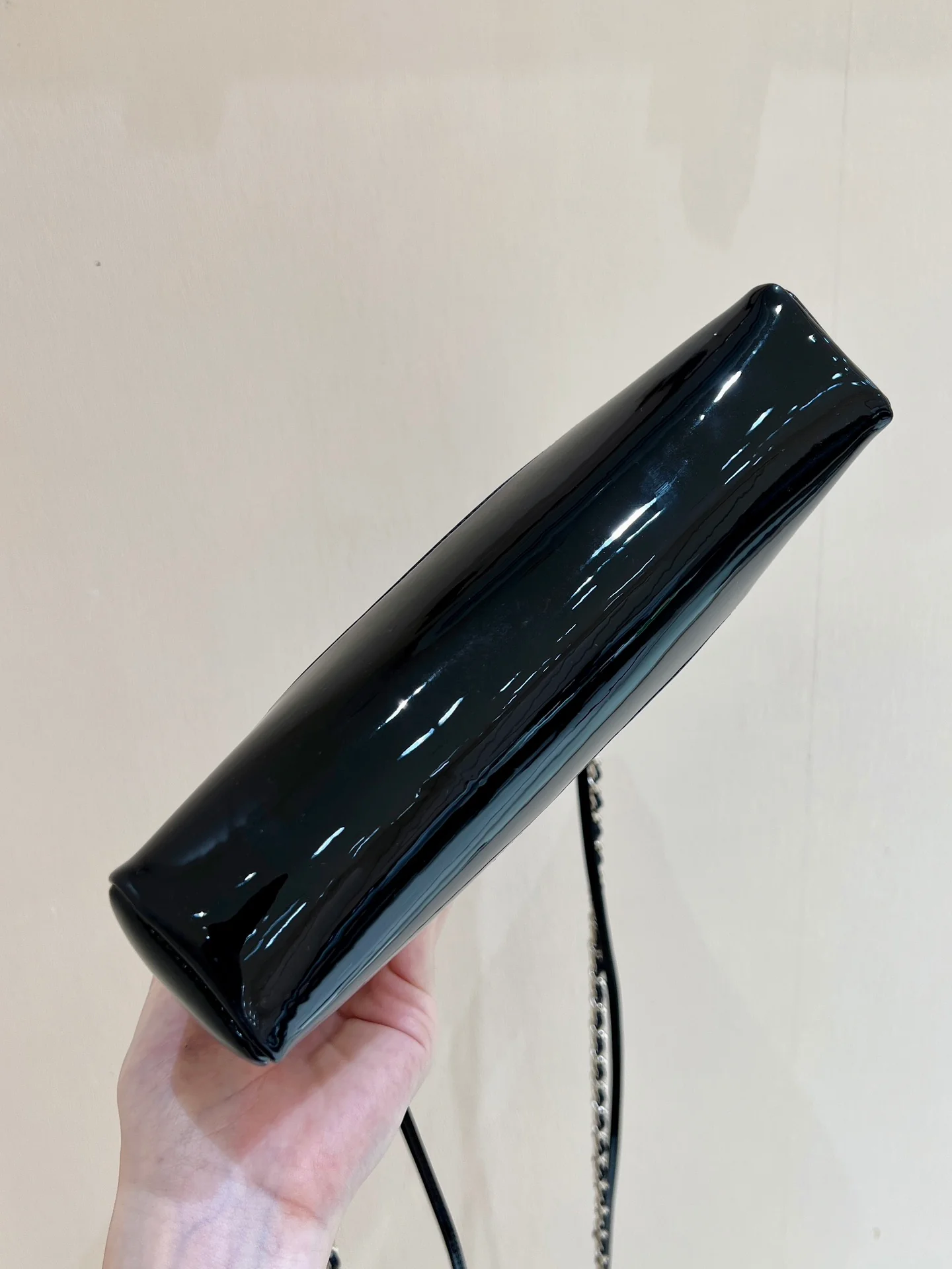 Коллекция Chanel Pre-Fall 2023 - сумка 31bag - черно-белая - мини