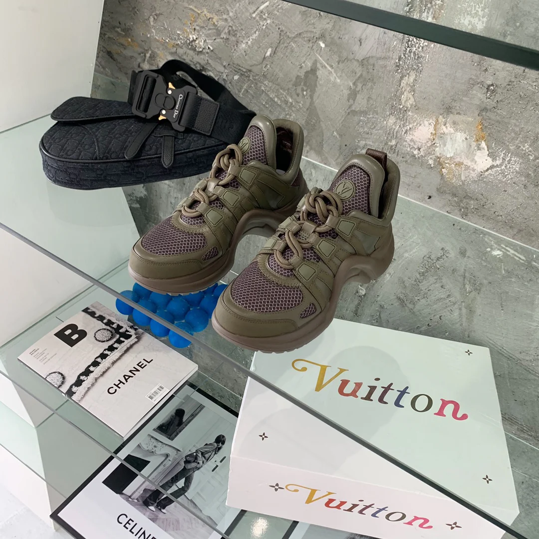 Обувь LV - Массивные кроссовки LV - 17