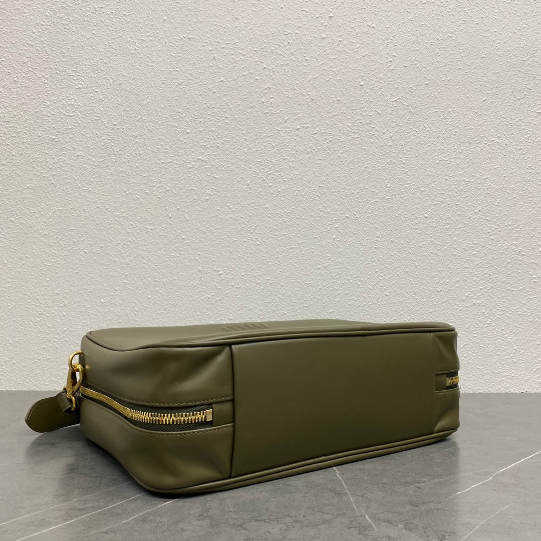 Сумки/портфели Miu Miu-beau/зеленые