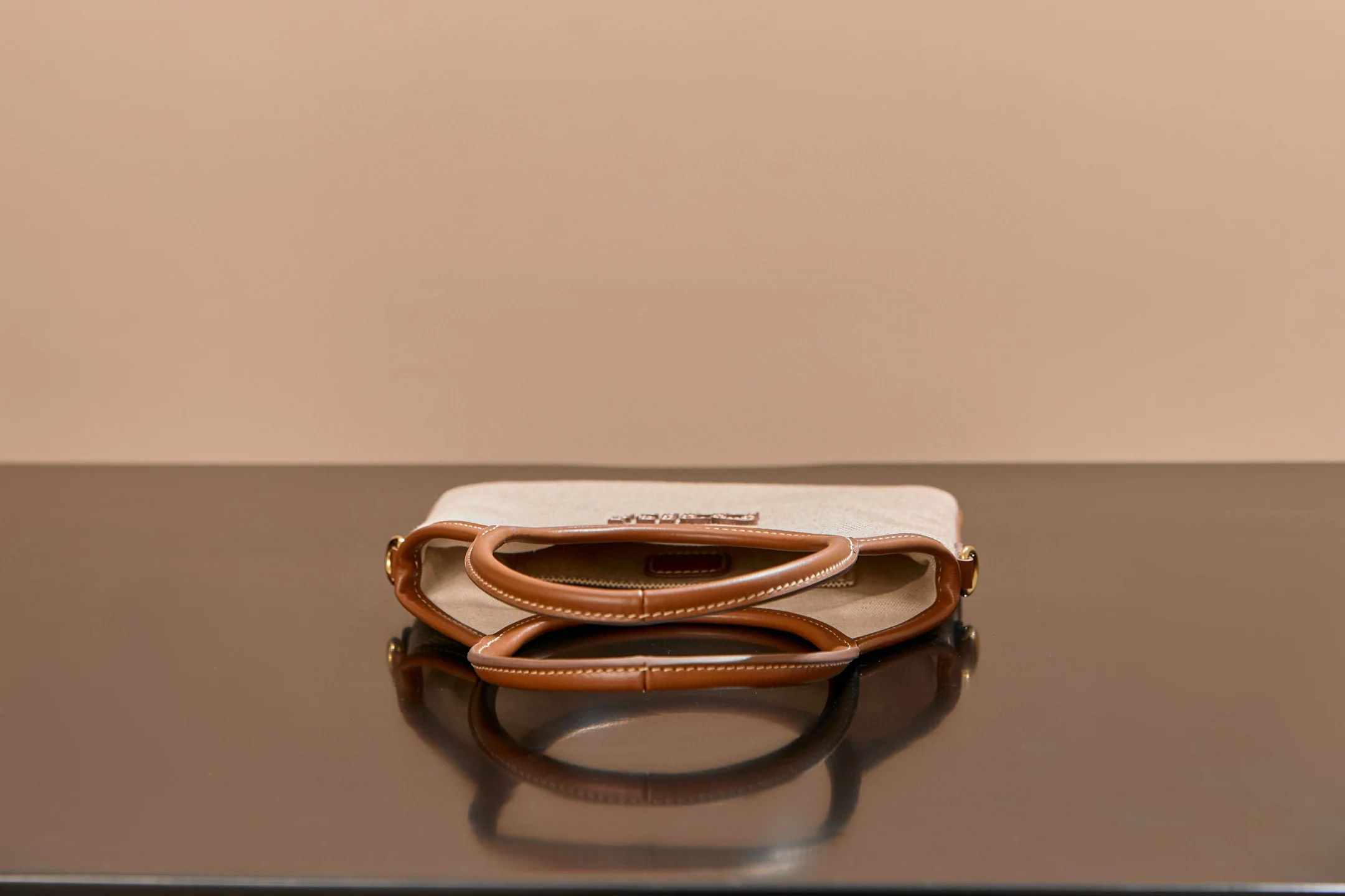 Сумка-шоппер Miu Miu-5ba281m650-??? Маленькая, из белого холста.