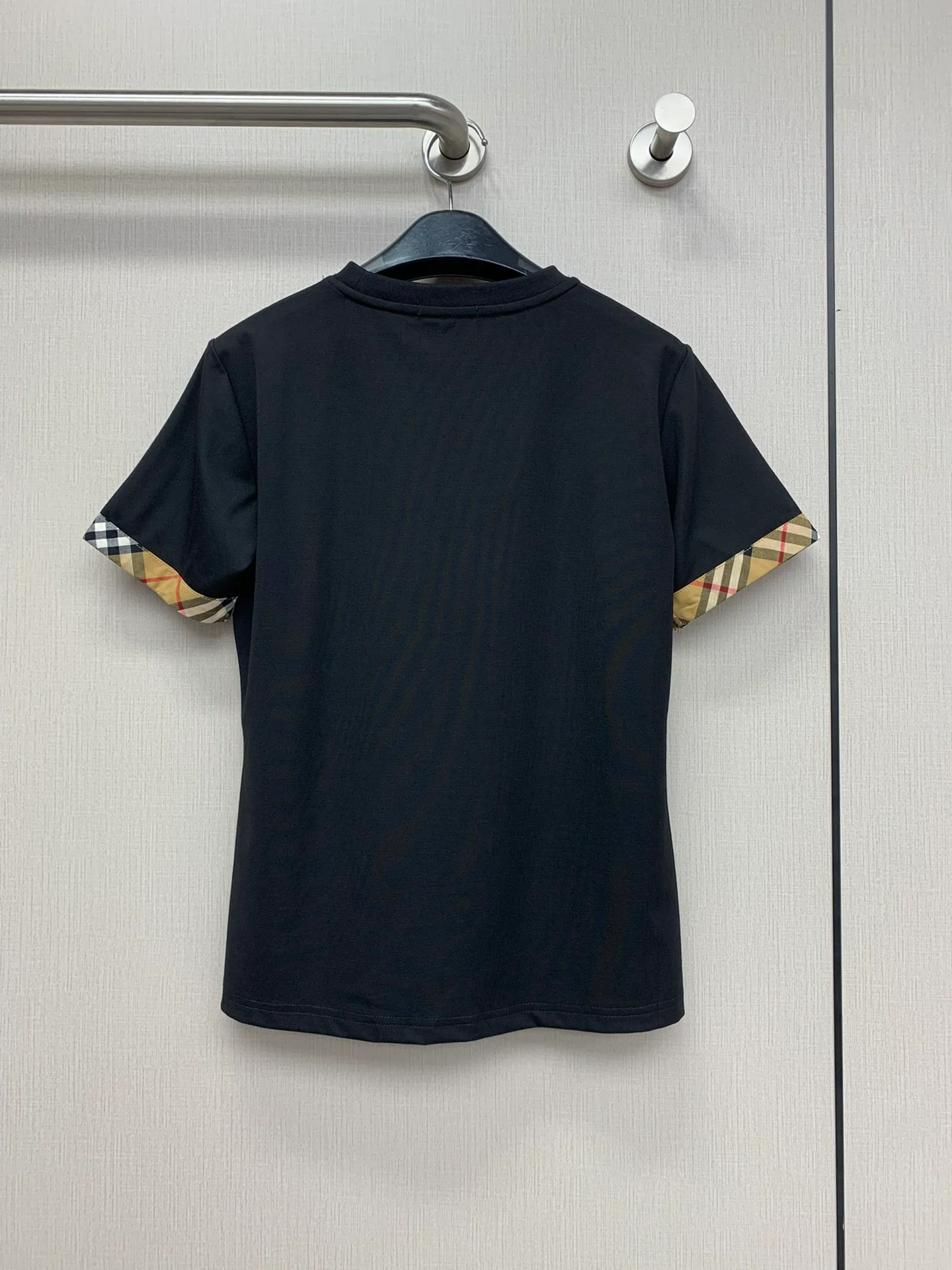 Футболка Burberry 2403 New Classic Check Embroidered Letter Tee - черная