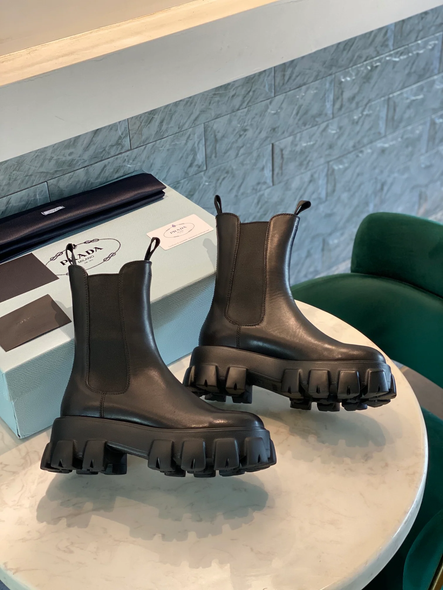 Новая коллекция ботинок на платформе от Prada - ботильоны