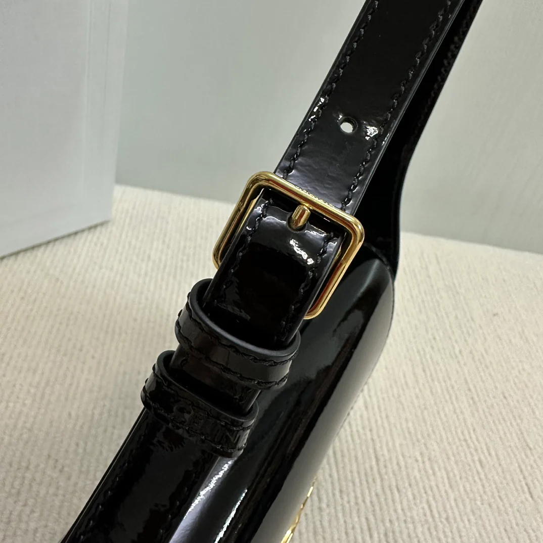 Сумка Celine Terence из лакированной кожи