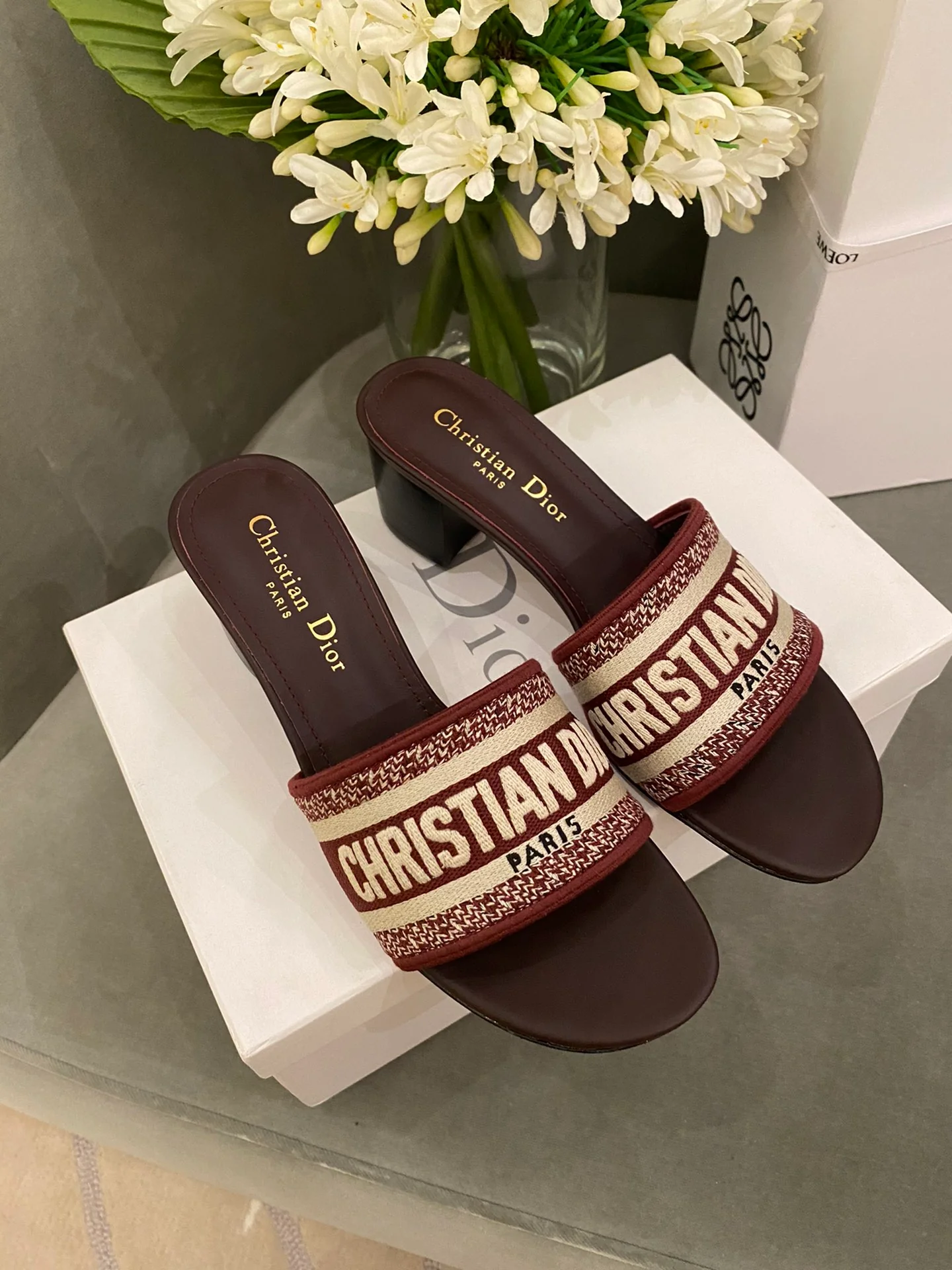 Dior - Бордовые тапочки с вышивкой - Туфли на массивном каблуке