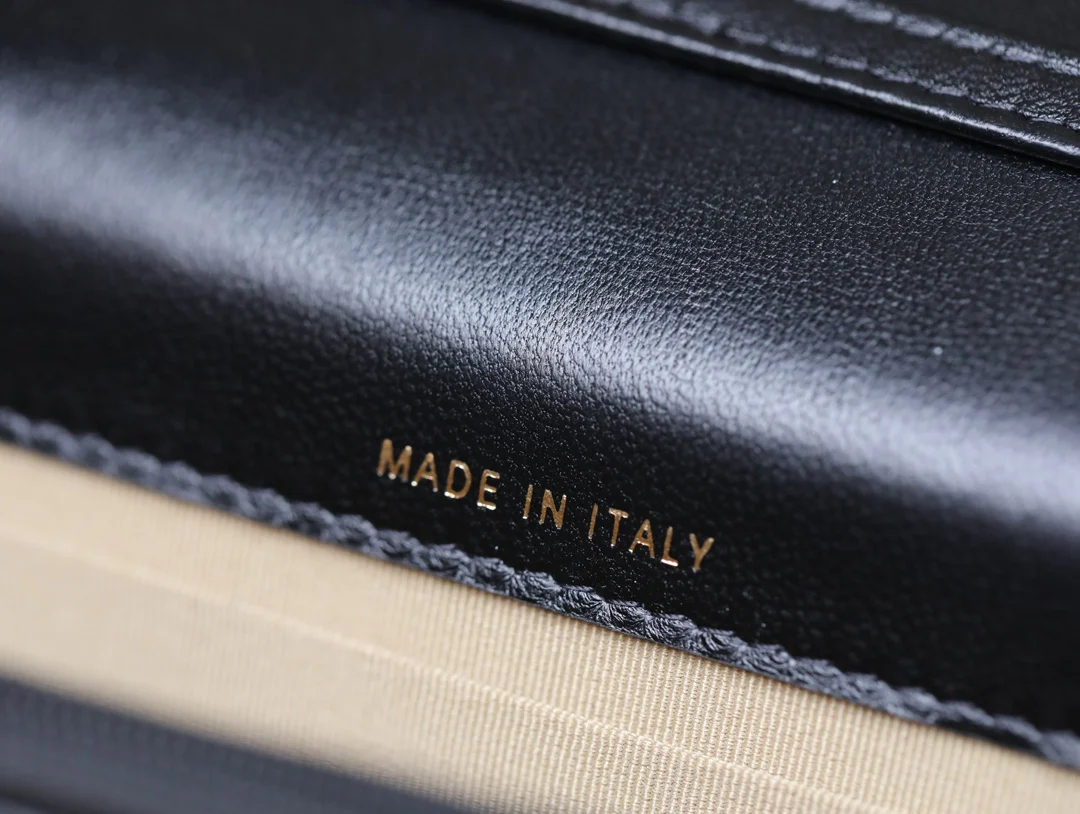 Chanel - Chanel - Золотой шар WOC - Черный