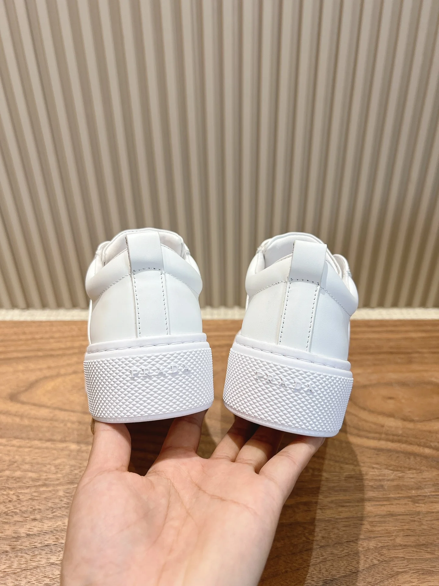 Кроссовки Prada 2024 - белые