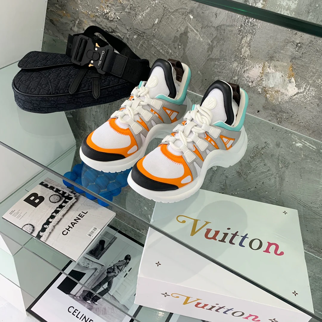 Обувь LV - массивные кроссовки LV - размер 25