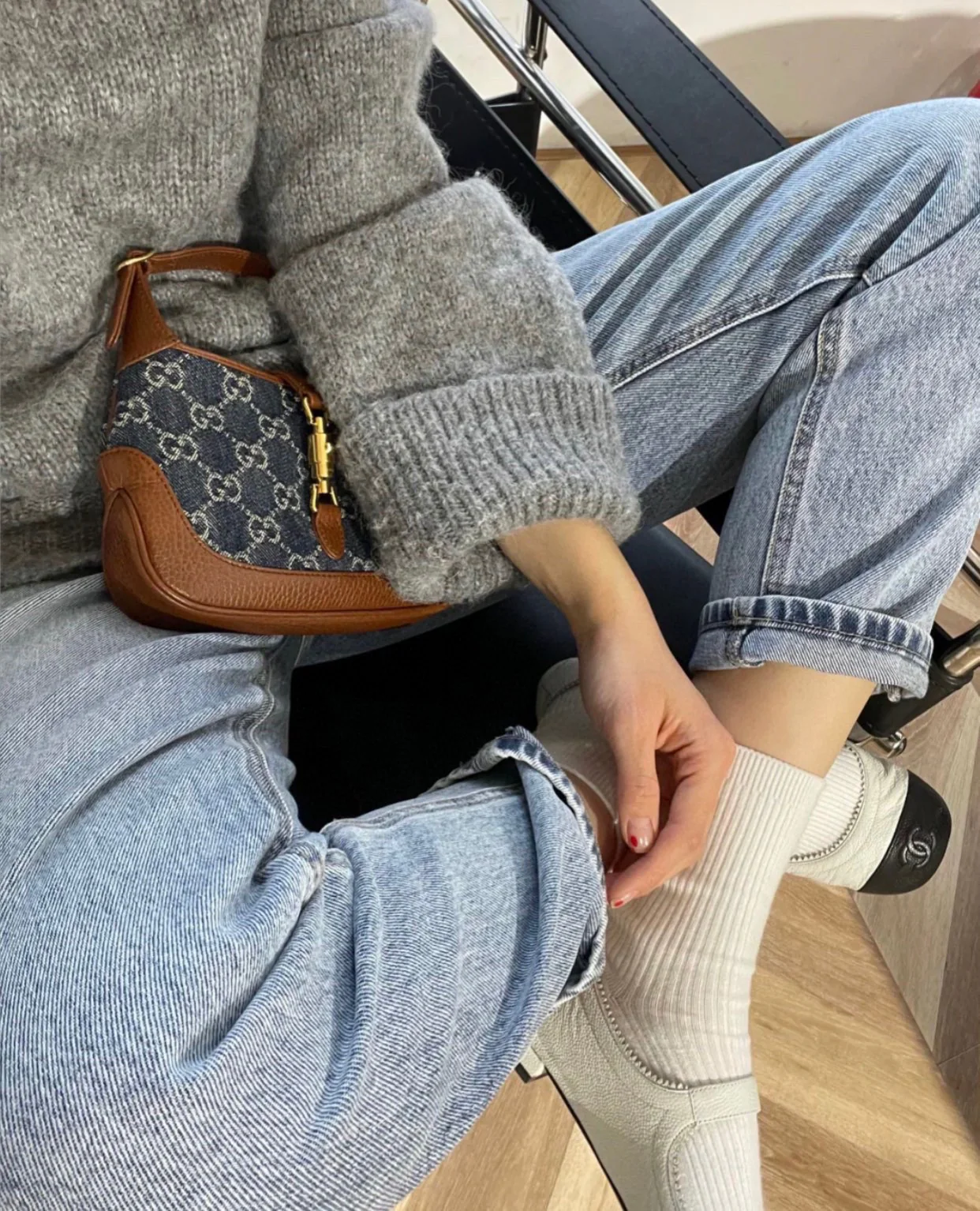 Gucci-经典 mini Jackie 牛仔帆布手-腋下包-上身图分享